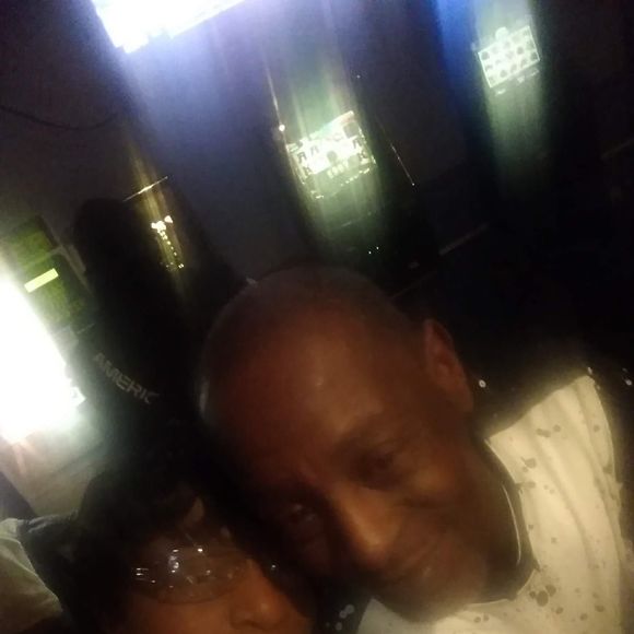 Meet your Posher, Lisa - Picture 1 of 1